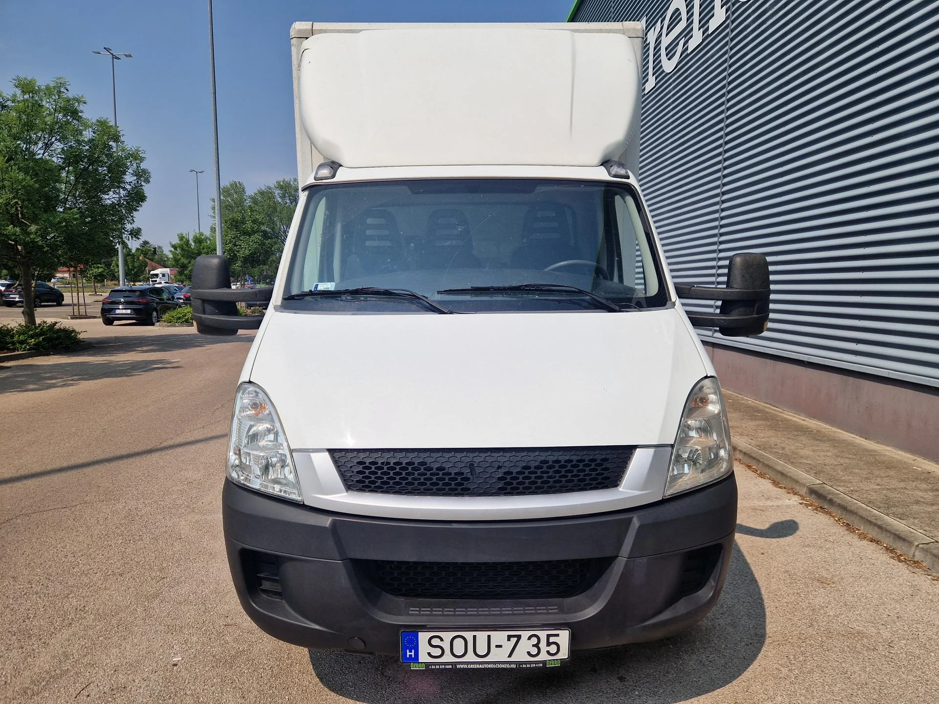 Iveco Daily SOU-735 oldalajtós - Green Autókölcsönző