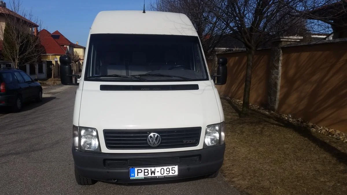 Volkswagen LT35 PBW-095 - Green Autókölcsönző