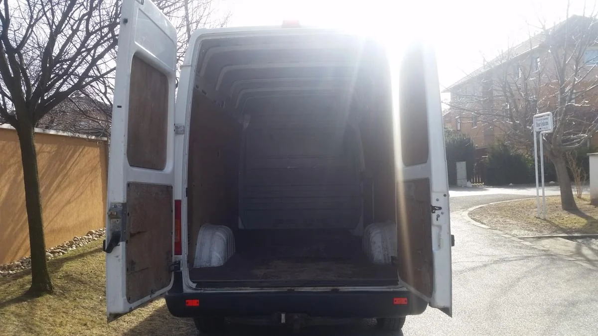 Volkswagen LT35 PBW-095 - Green Autókölcsönző