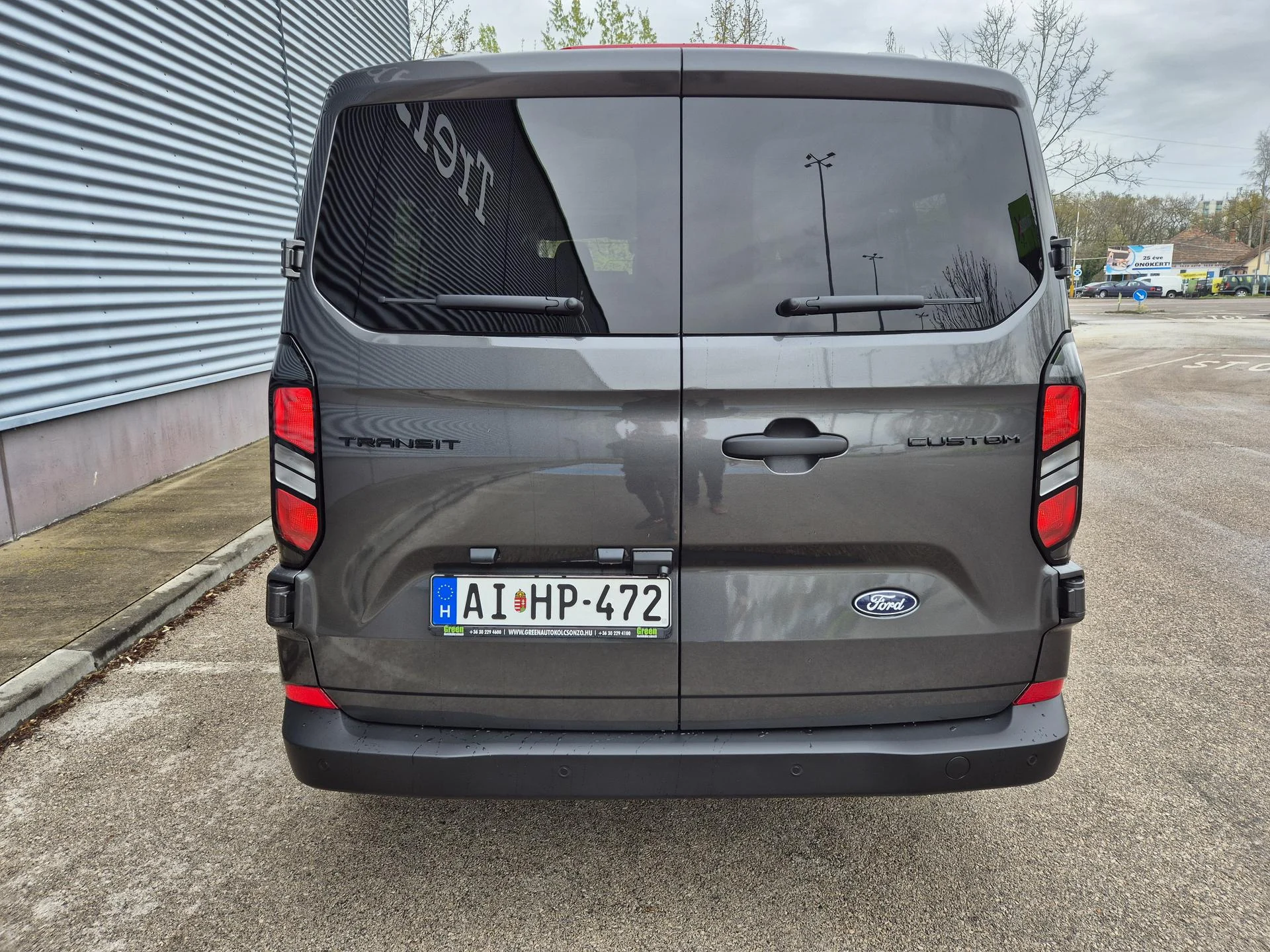 Ford Custom AIHP-472 - Green Autókölcsönző