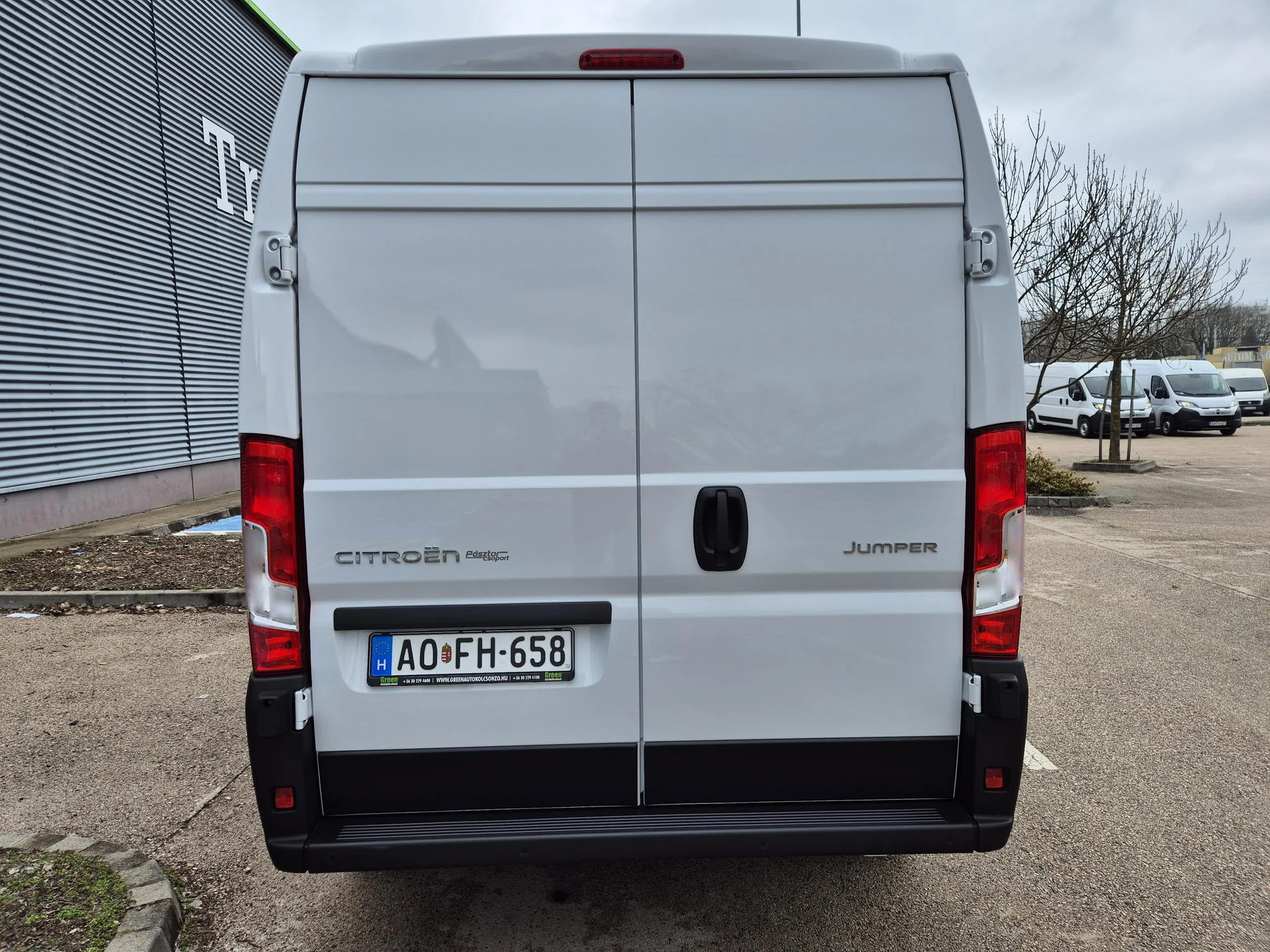 Citroen Jumper L2H2 AOFH-658 - Green Autókölcsönző