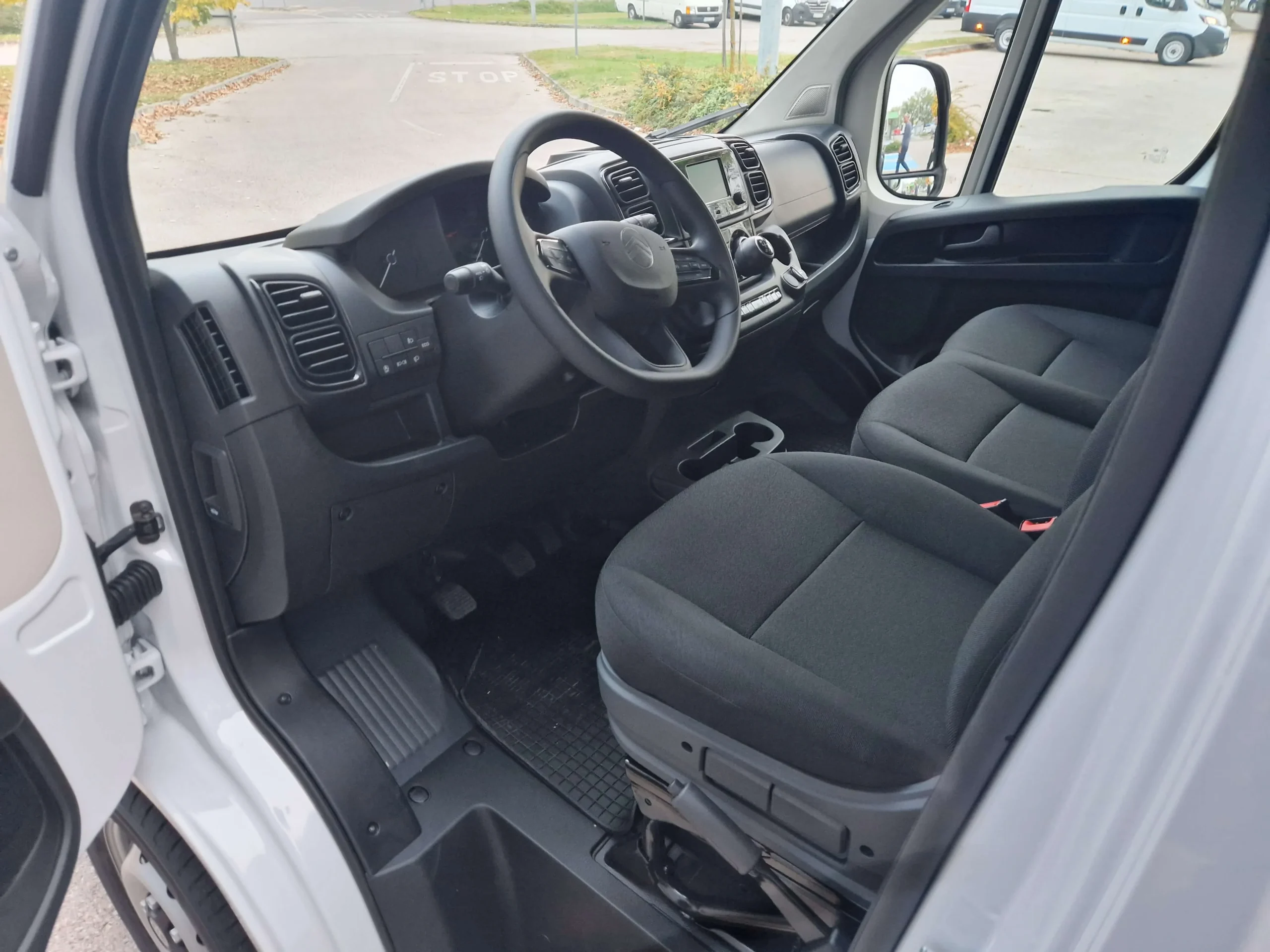 Citroen Jumper AIHP-919 - Green Autókölcsönző