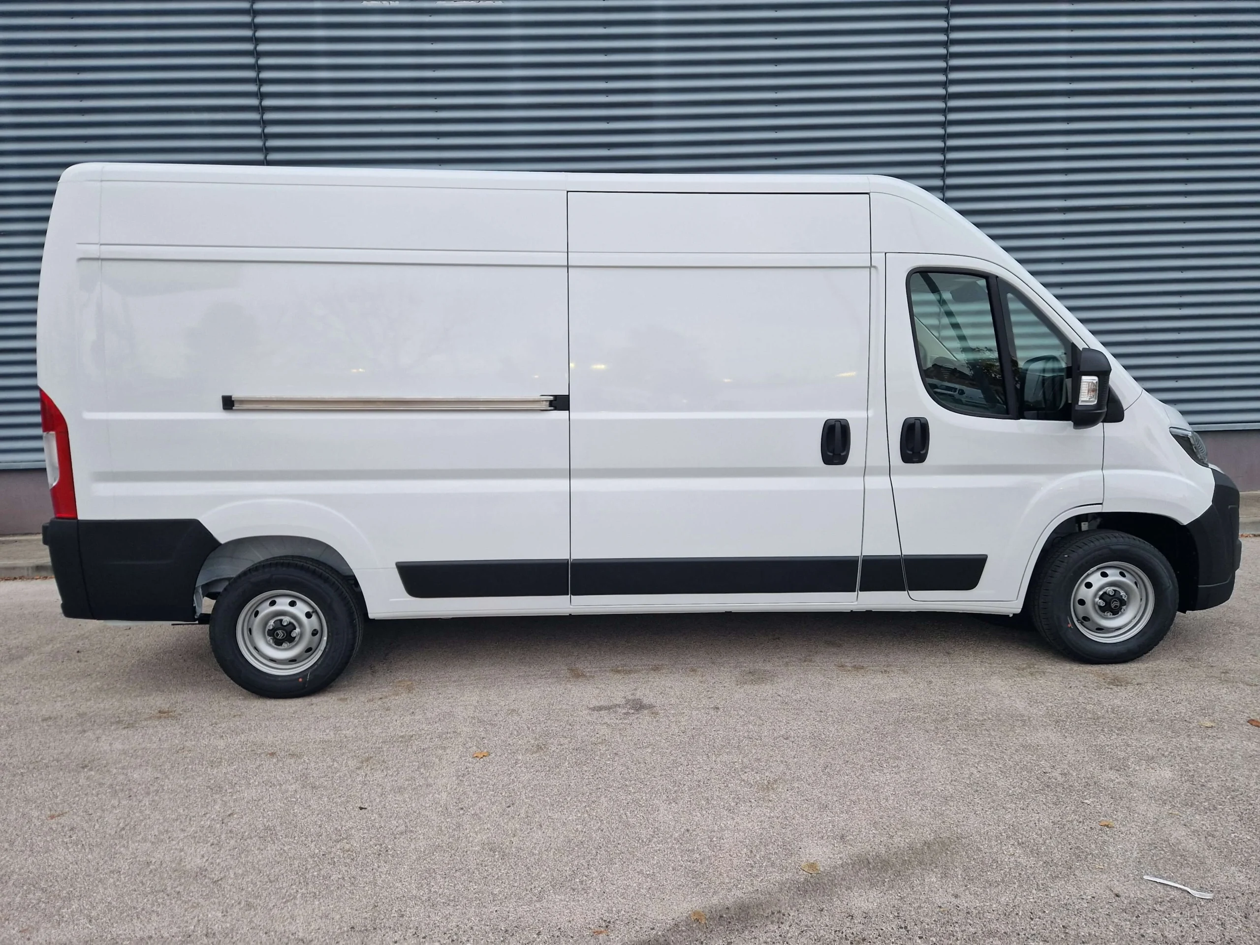 Citroen Jumper AIHP-919 - Green Autókölcsönző