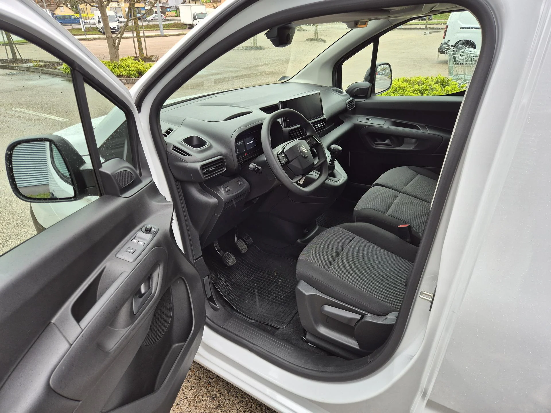 Citroen Berlingo AONU-662 - Green Autókölcsönző