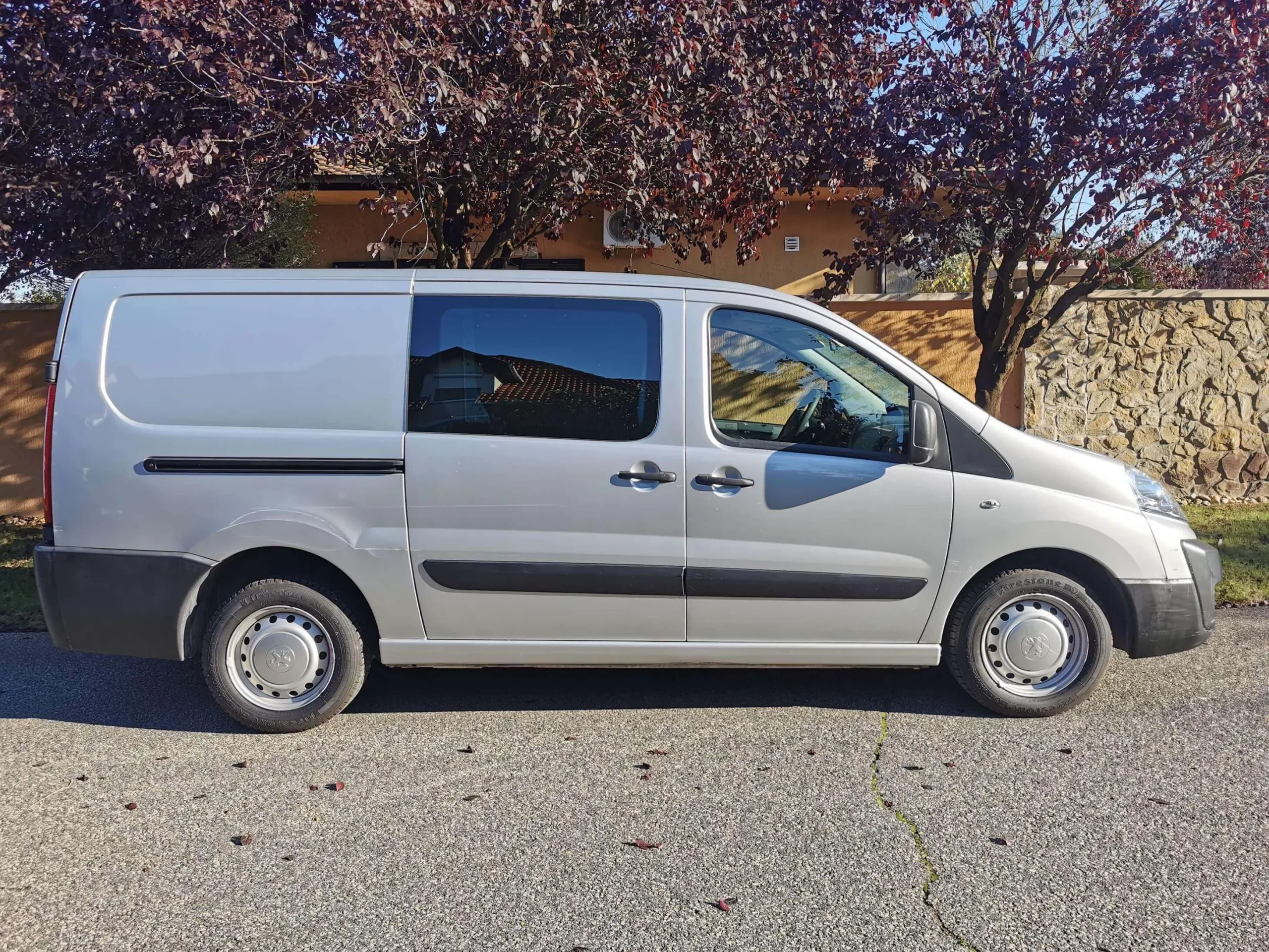 Peugeot Expert 2.0 SIM-185 - Green Autókölcsönző