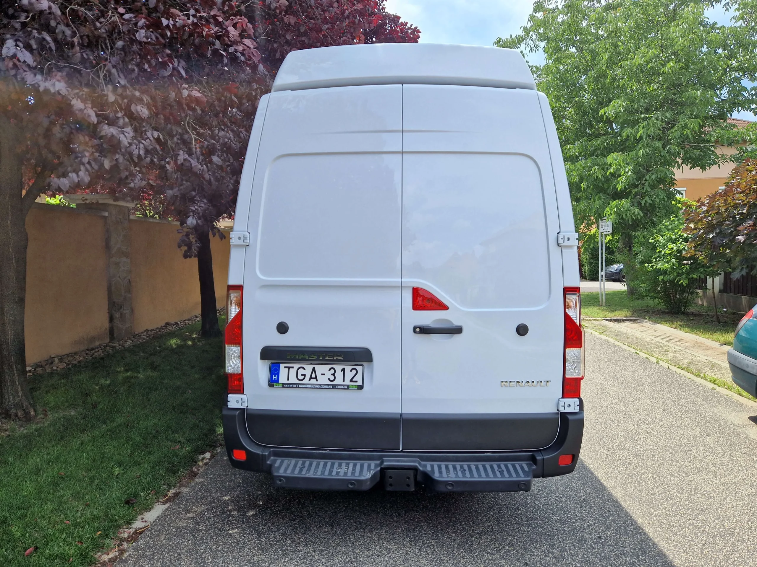 Renault Master TGA-312 - Green Autókölcsönző