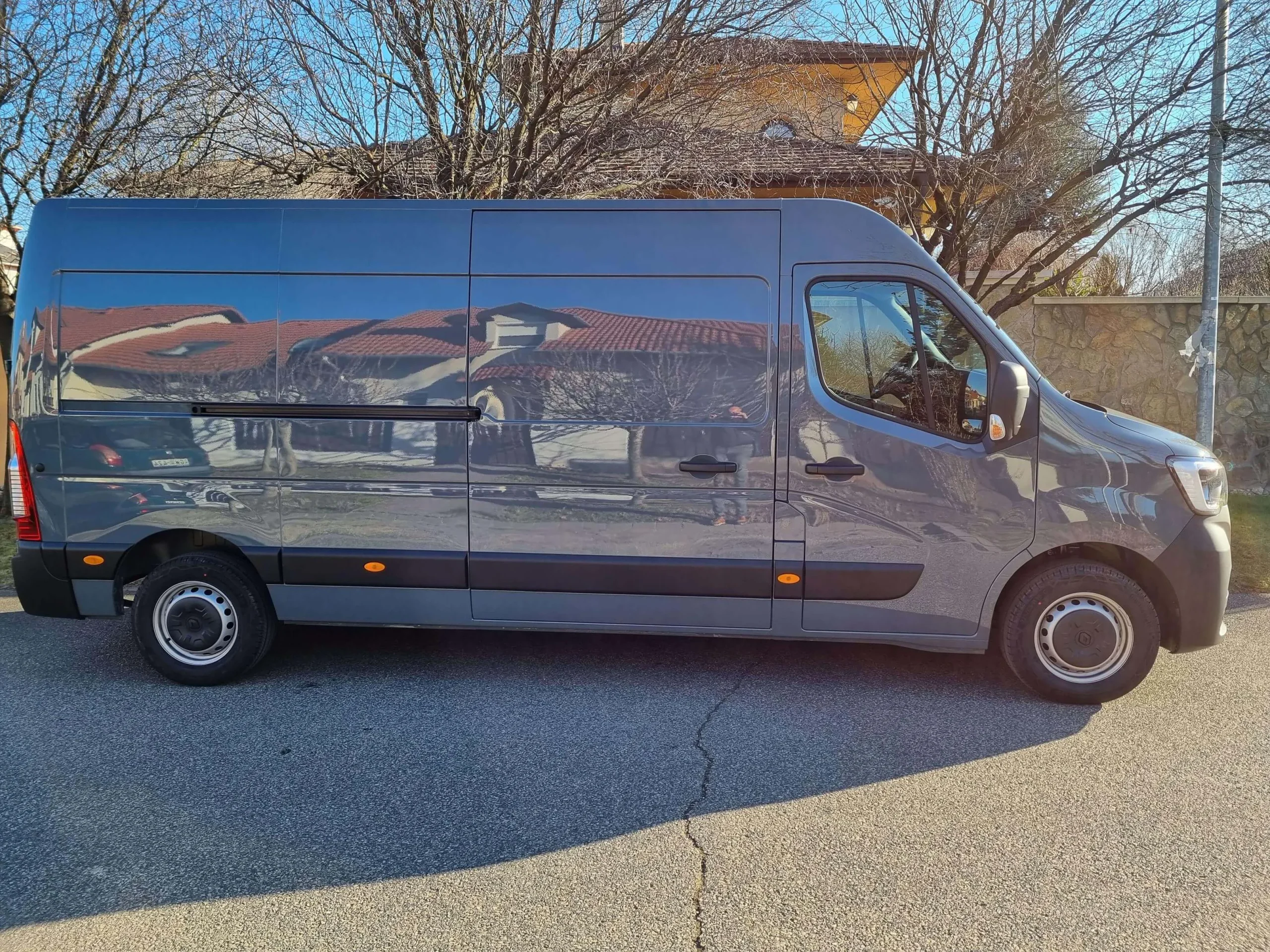 Renault Master TAE-197 - Green Autókölcsönző