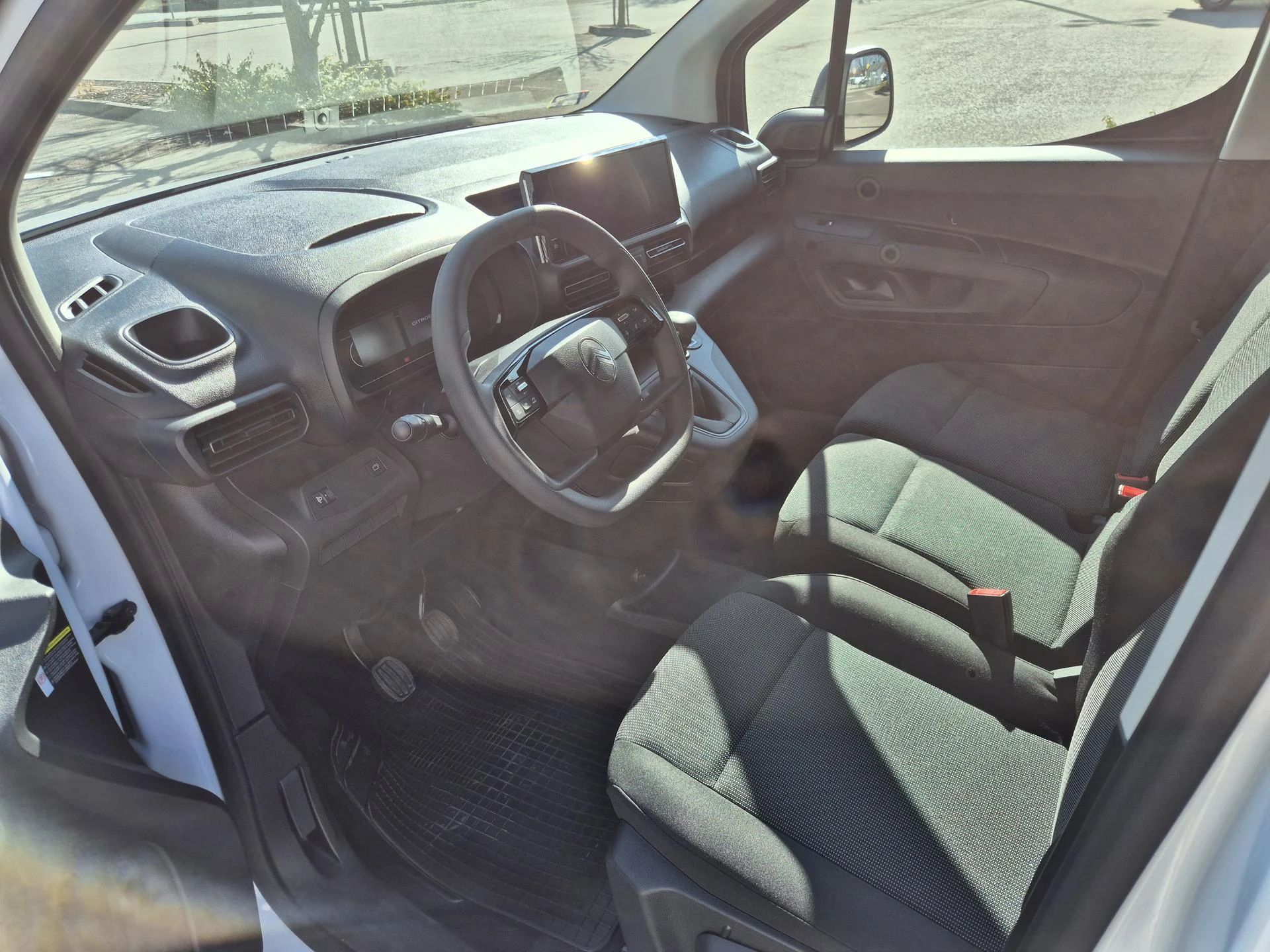 Citroen Berlingo AOLI-498 - Green Autókölcsönző