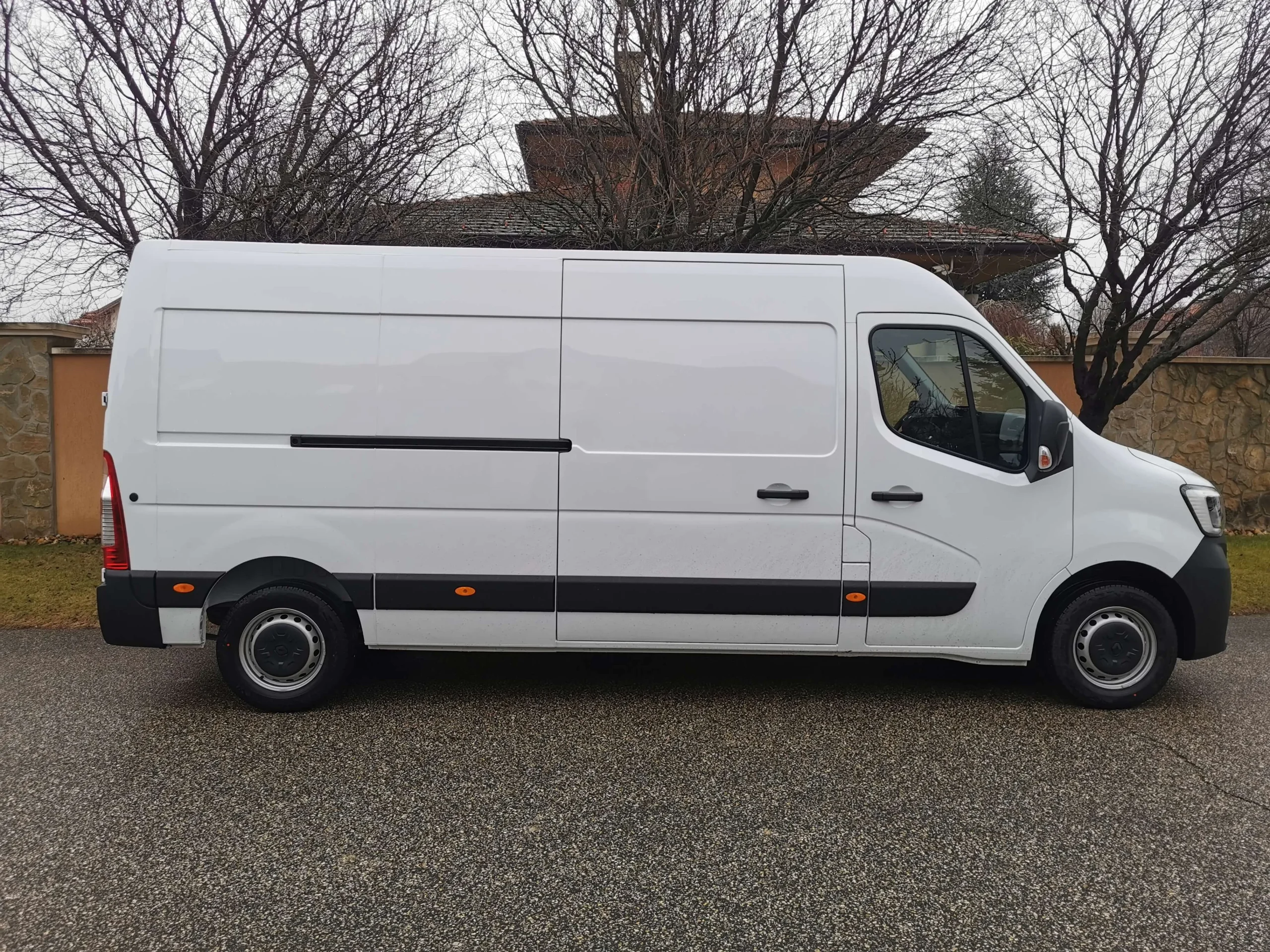 Renault Master TAF-782 - Green Autókölcsönző
