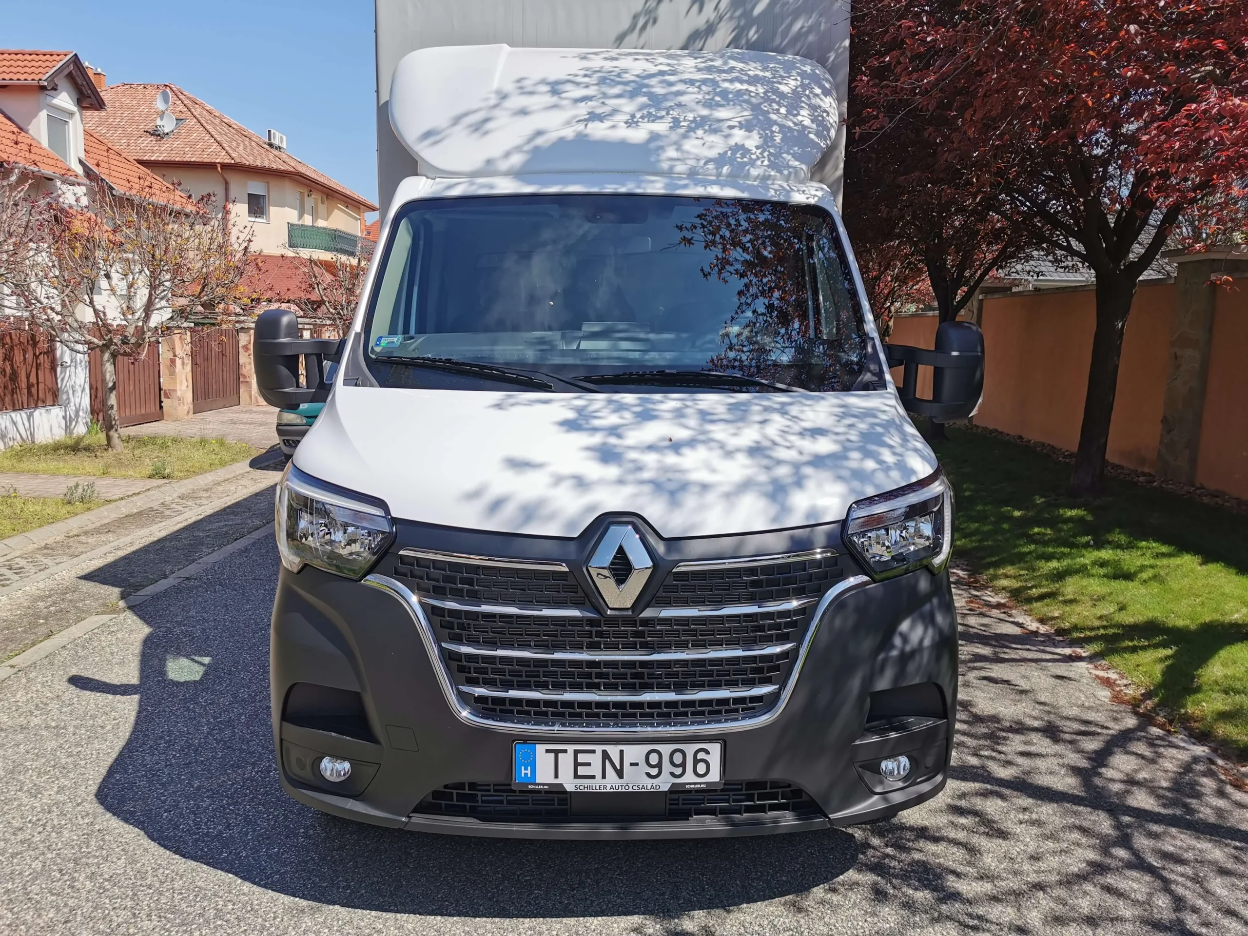 Renault Master Ponyvás TEN-996 - Green Autókölcsönző
